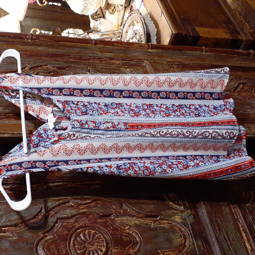 Small C tank top blouse